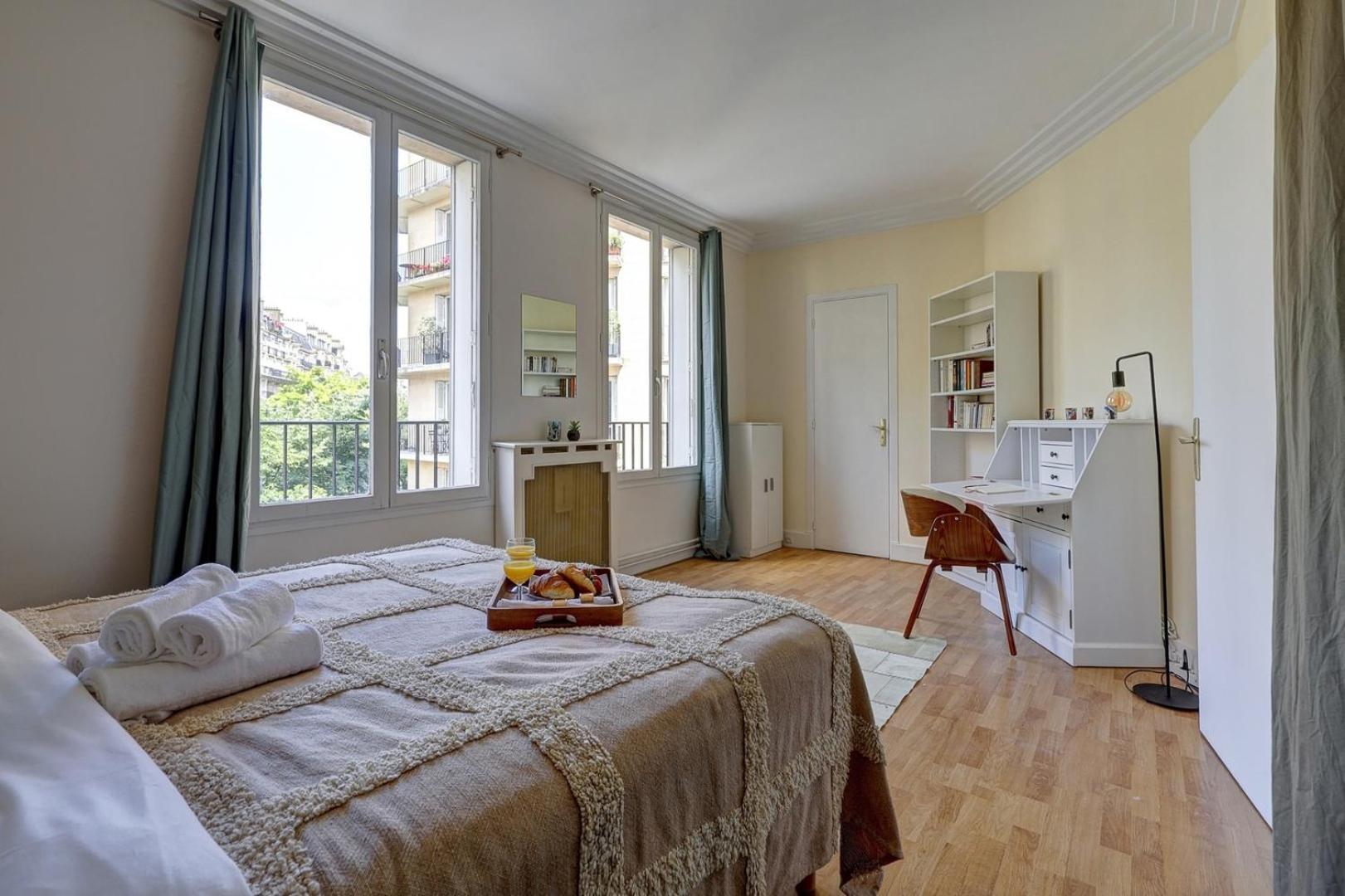 Bnbnook - Charming 1br With Eiffel Tower View * Paris