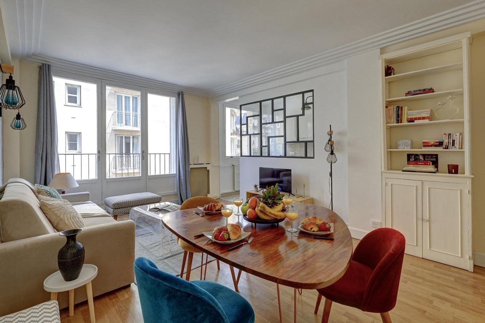 Apartment Bnbnook - Charming 1br With Eiffel Tower View Paris